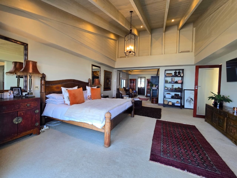 8 Bedroom Property for Sale in Oubaai Western Cape